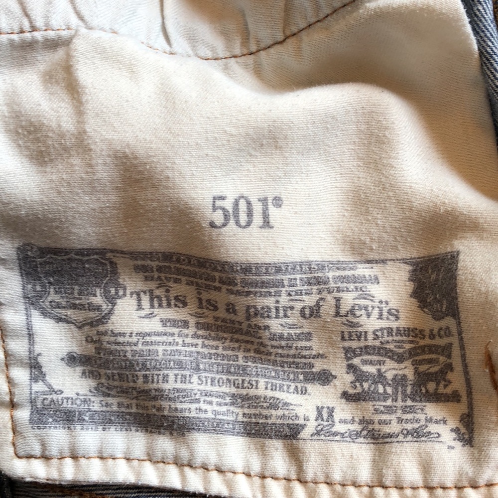 Levi’s 501 Button Fly Jeans (Unisex) sz34x32 - Picture 9 of 9